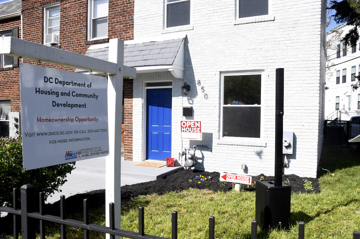 HUD invests over $30m in housing organizations to combat discrimination - Vimarsana News