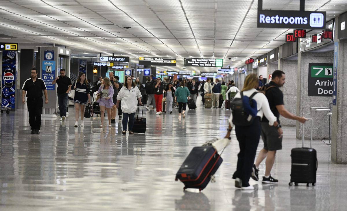 Travel Turmoil: D.C. Airport Ground Stop and Shutdown Push Security Lines to Hours