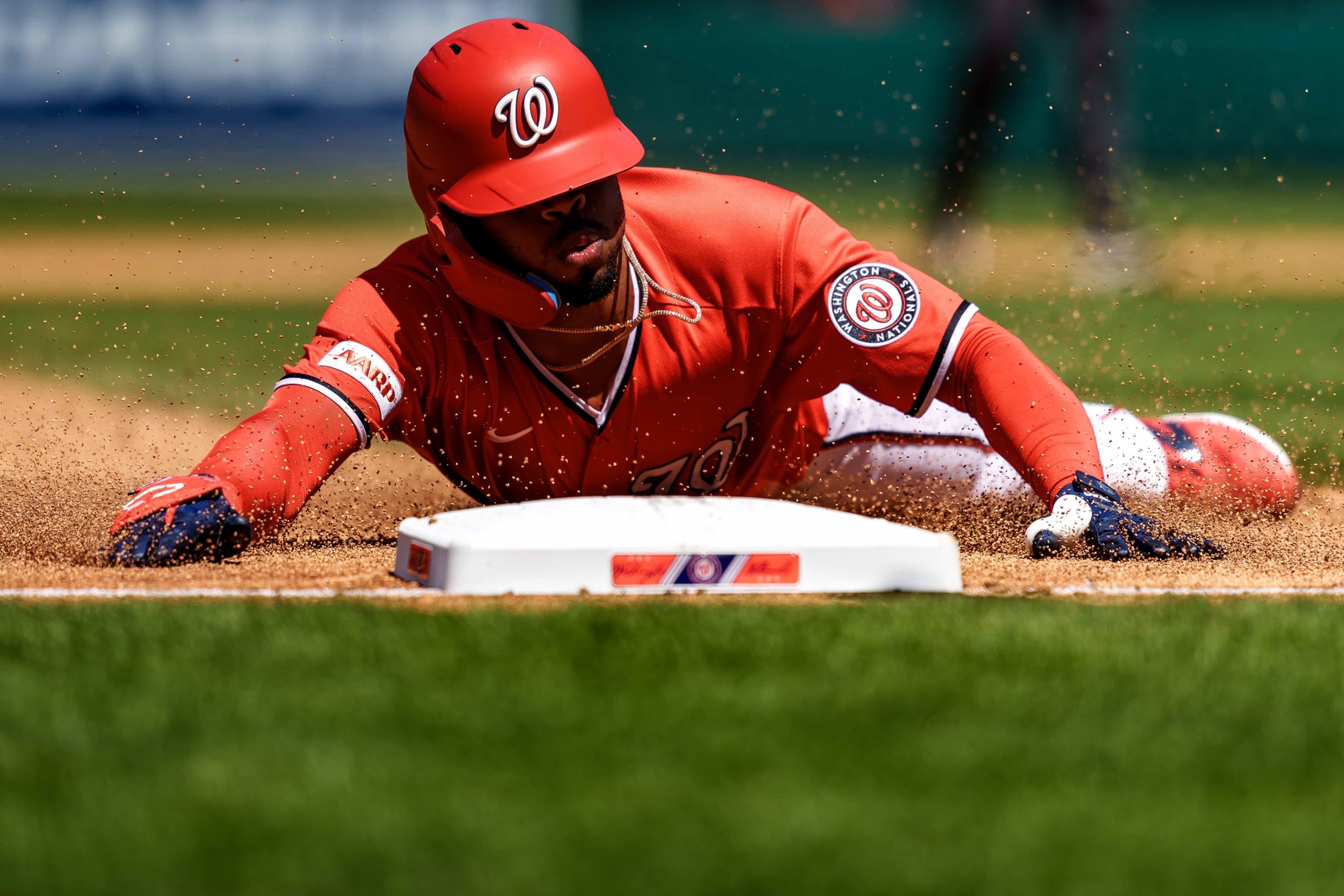 Washington Nationals Edge Milwaukee Brewers 3-2, Avoid Sweep - The