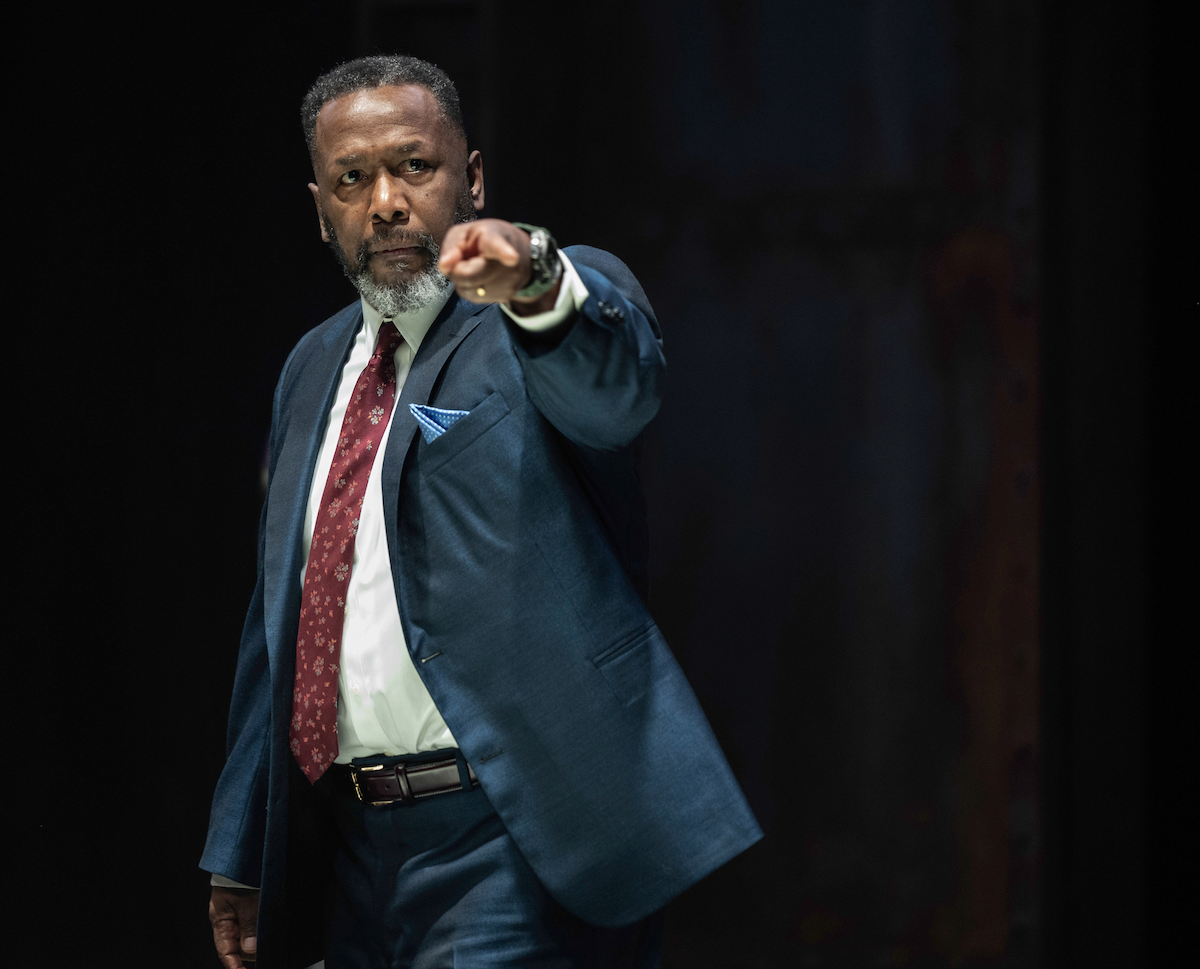 Shakespeare Theatre Company’s ‘Othello’ Offers ‘Gripping,’ Modern Take to Longtime Challenges