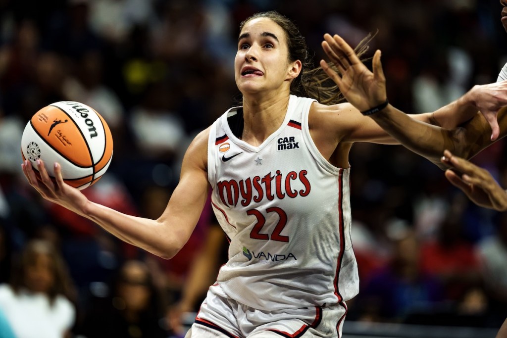 Lee Rolark Washington Mystics rally past Seattle Storm 84-79 - The Washington Informer