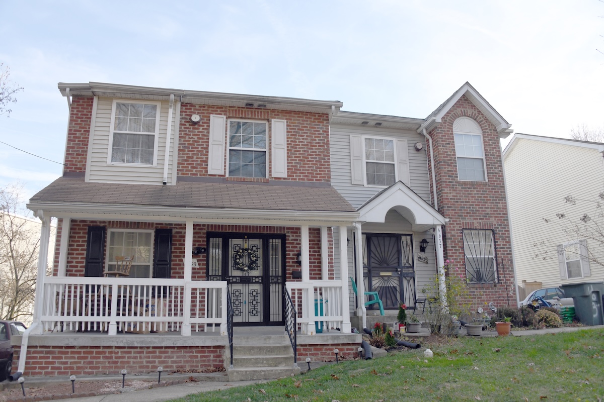 D.C. Residents Carry $102,400 in Debt as Homeowners Increasingly Turn to Equity for Cash